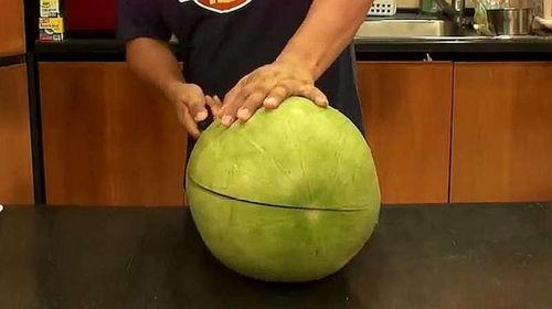 围观吃瓜的做法,揭秘网络时代的全民娱乐现象